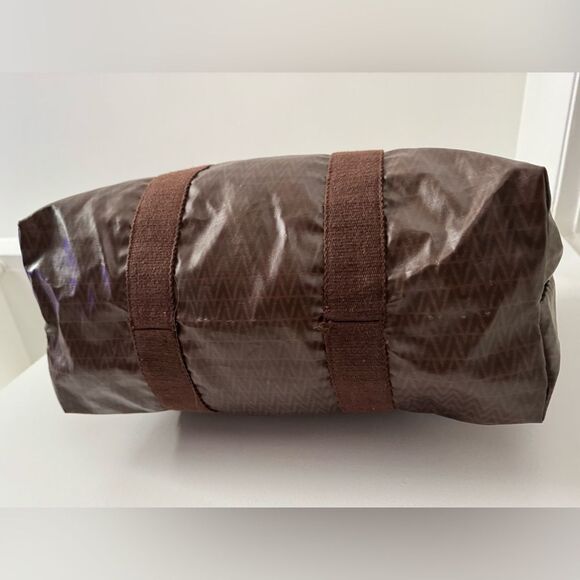 VINTAGE MARIO VALENTINO SOFT PVC MONOGRAM
FOLDABLE WEEKEND TOTE BAG - Picture 3 of 8